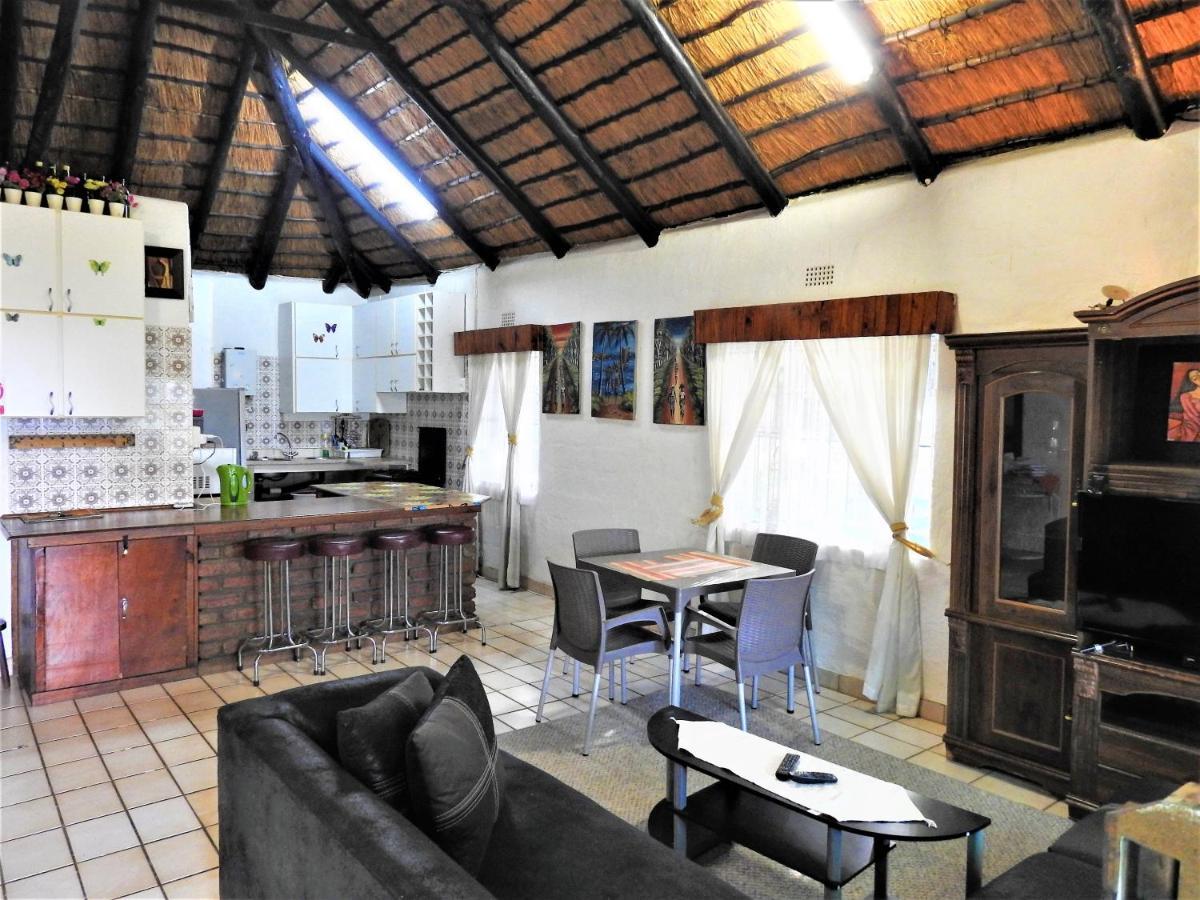 Viewpoint Lodge & Safari Tours Хейзивью Экстерьер фото